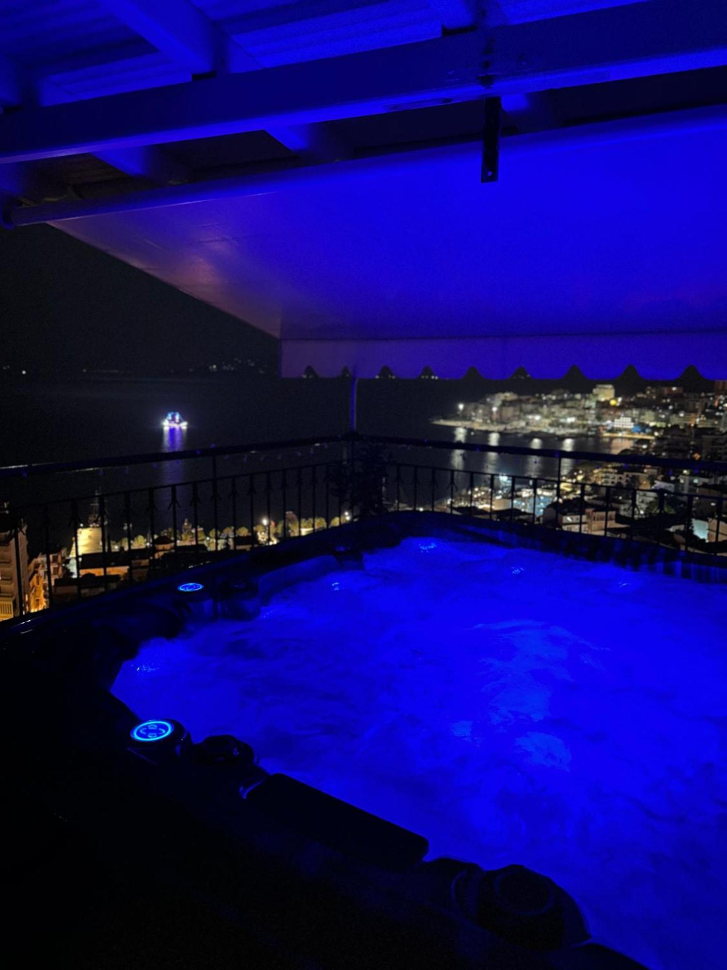 Lost At Sea Sarande Exterior photo